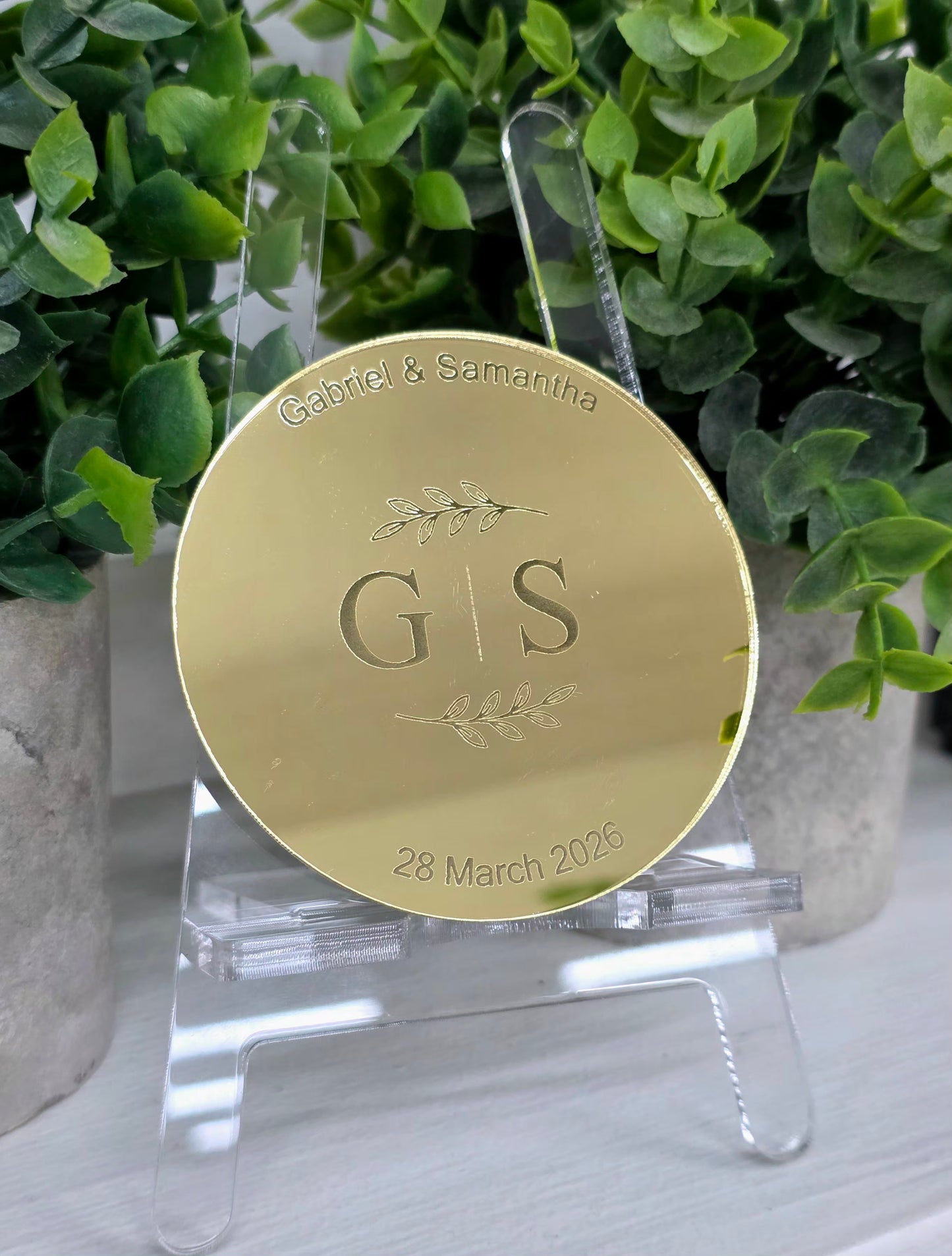 Round & Leafy Name Place Cards & Thank You Cards - Mirror Acrylic