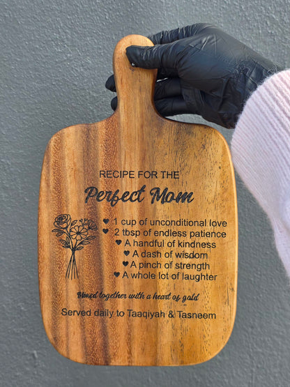 Personalised Acacia Paddle Cutting Boards - Recipe for the Perfect Mom